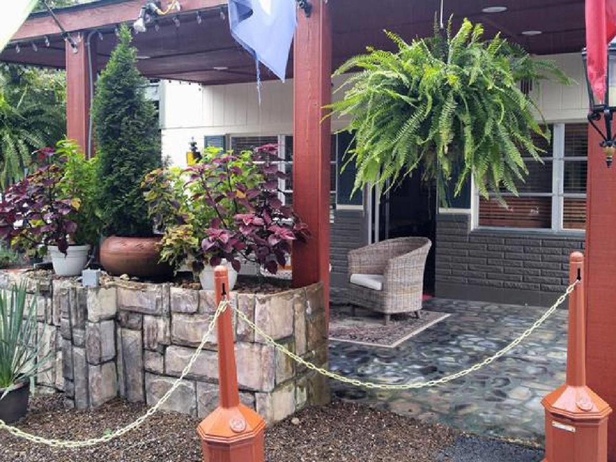 Tradewinds Lodging Eureka Springs Exterior photo